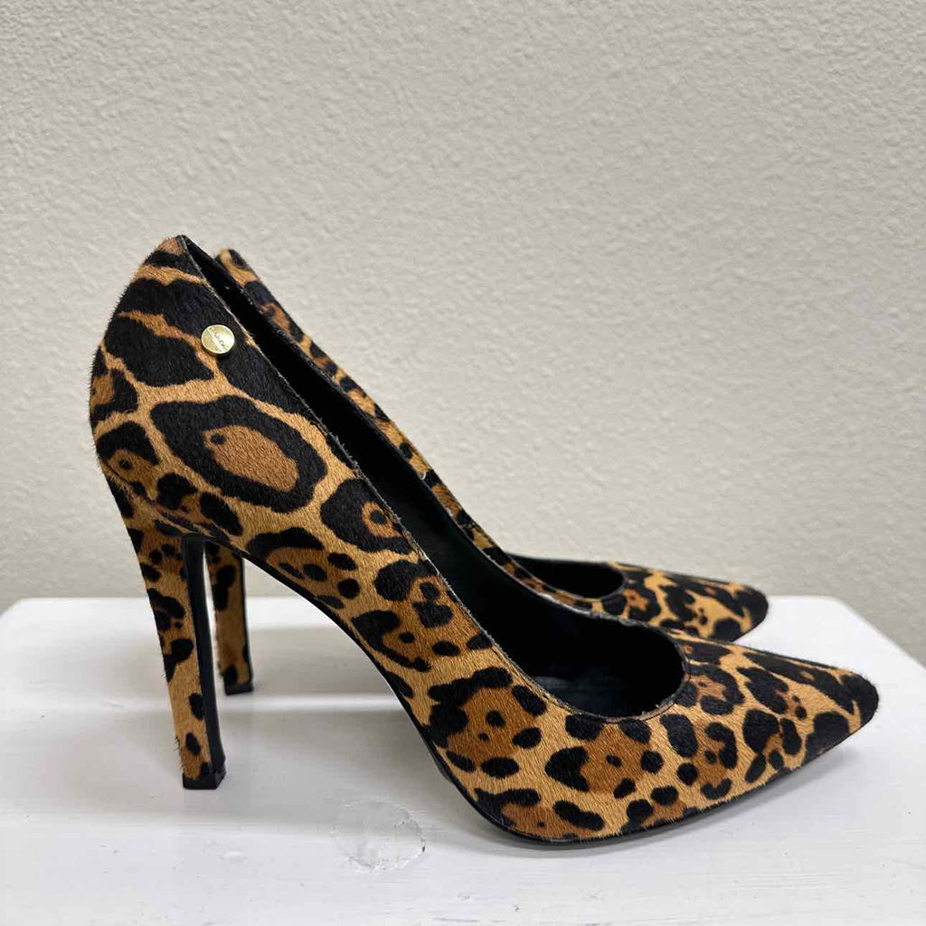 Calvin Klein Shoe Size 9 Leopard Pump Point Heels